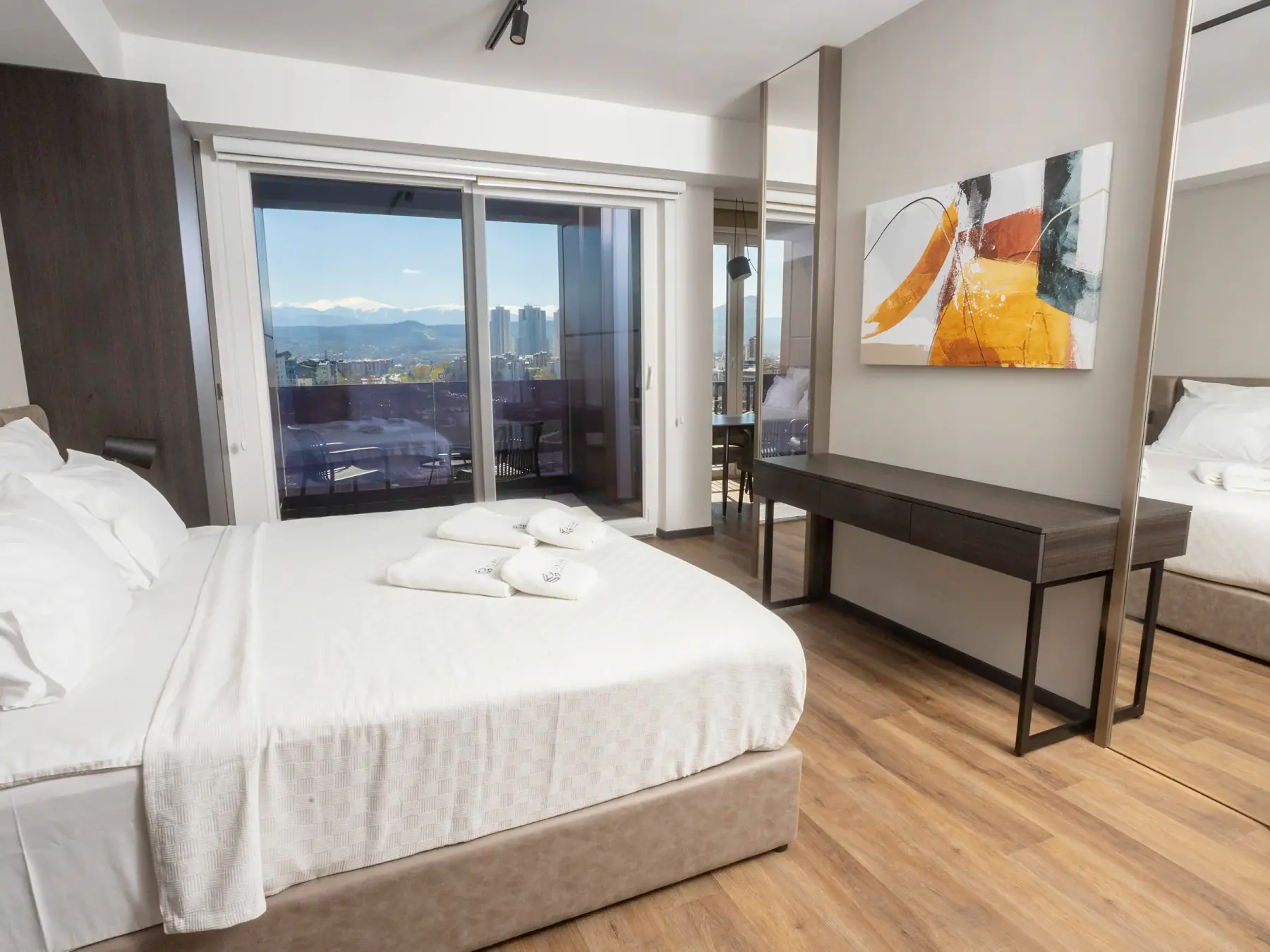 Mountain View Suite photo 3